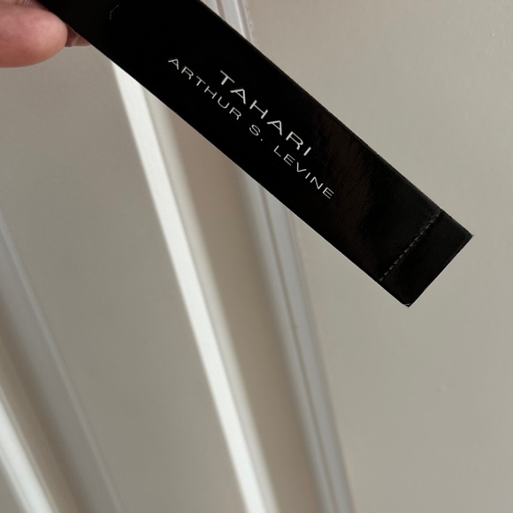 Tahari Women's Blush Pink Cropped Blazer - Picture 4 of 4